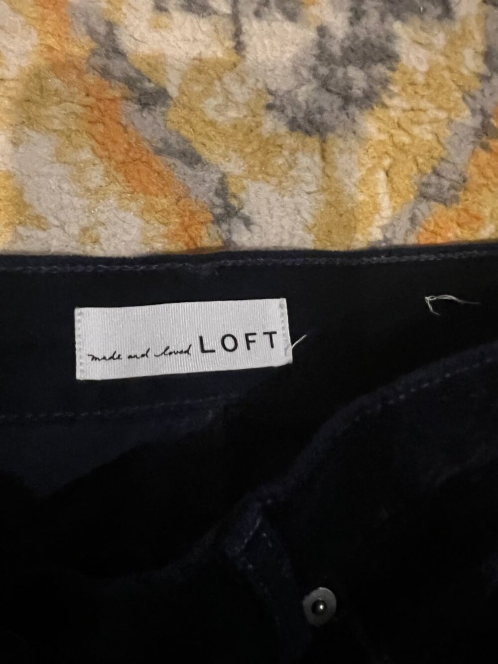 LOFT Dark Blue Velvet Pants Size 6 Worn Once Holiday - Picture 3 of 5